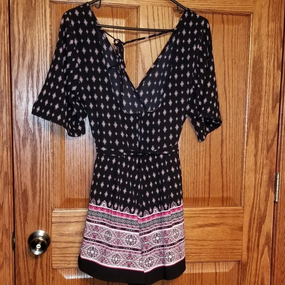 Women's Romper - Picture 5 of 8